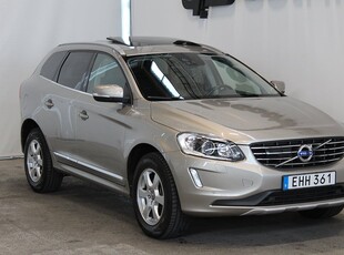 Volvo XC60 D5 AWD Aut Summum Pano Navi Drag Kamera Värmare