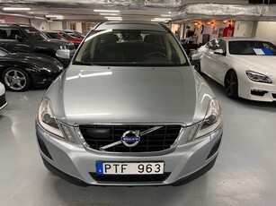 Volvo XC60 D5 AWD Geartronic 1 ägare Panorama tak