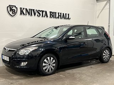 Hyundai i30 5-dörrar 1.6 SoV Värmare Drag 126hk