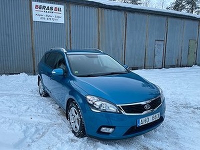 Kia cee´d_sw 1.6 CRDi 90hk/Ny Besiktad/USB/AUX/Kamkedja/