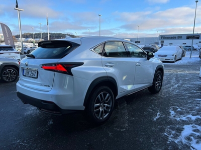 Lexus NX 300h AWD