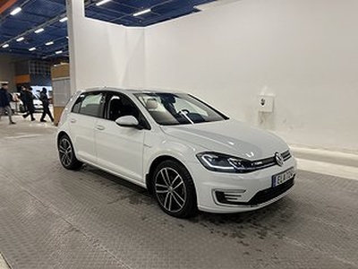 Volkswagen Golf e-Golf 35.8 kWh 136hk Värmare Navi Carplay