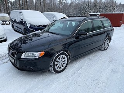 Volvo V70 2.5 FT AFV Bi-Fuel Momentum Euro 5 Skinn