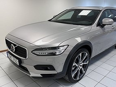 Volvo V90 Cross Country B4 AWD Diesel Ultimate | Panorama