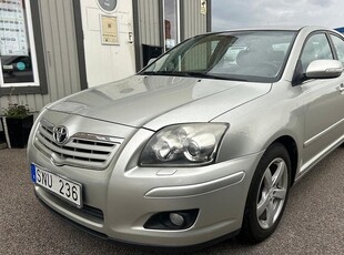 Toyota Avensis2.0 D-4 5-Dörr JANUARI FYND Dragkrok 2007, Halvkombi