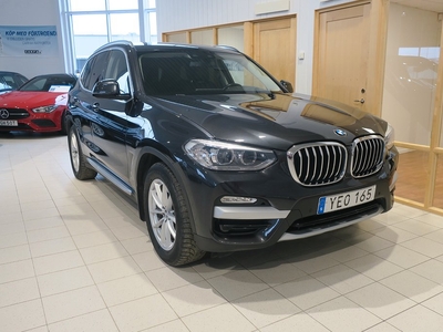 BMW X3 xDrive 20d 190hk X-Line Drag D-Värmare Navi Helläder