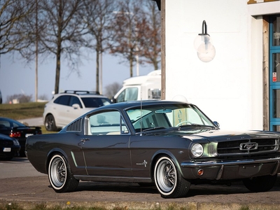 Ford Mustang Fastback