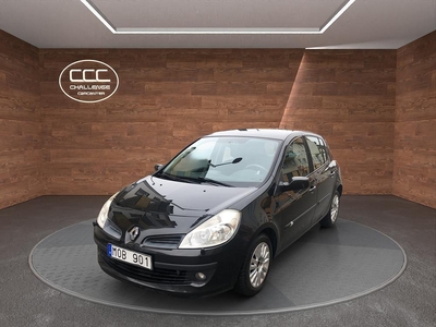 Renault Clio Halvkombi 1.6 Årsskatt 1856 kr 3år Räntefritt