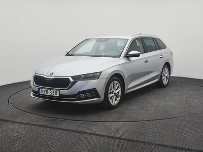 Skoda Octavia Kombi iV Style 1,4TSI 204hk DSG | Businesspaket | Värmare