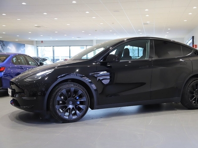 Tesla Model Y Long Range AWD Vinterhjul Autowåx Bil