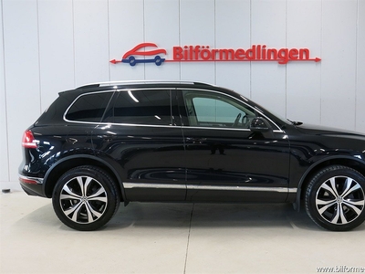 Volkswagen Touareg 3.0 TDI 204hk Momsbil 12 mån garanti Chrome & Style Navi Skinn V