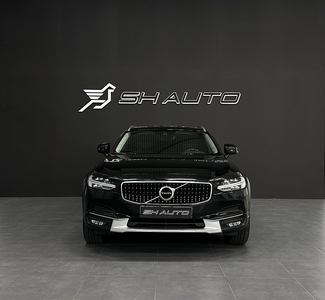 Volvo V90 Cross Country D4 AWD Momentum,Ny kamrem|Drag|