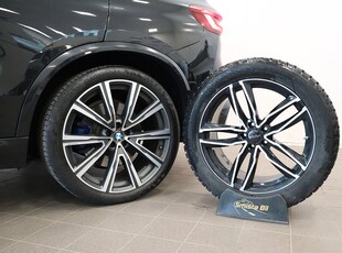 BMW X5 xDrive30d M Sport INNOVATION PANO DRAG 22' MOMS 265hk