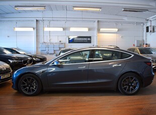 Tesla Model 3 Long Range AWD 440hk Dragkrok Autopilot