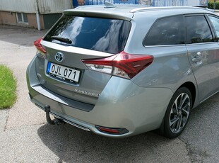 Toyota Auris Touring Sports Hybrid e-CVT|Drag| M-Värmare|