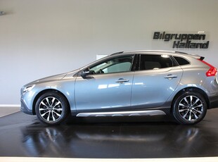 Volvo V40 Cross Country D3 Mom Pro Edition Pano Blis B-kam