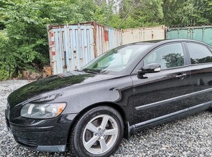 Volvo S402.4 Euro 4 2006, Sedan