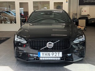 Volvo V90 Recharge T6 AWD R-Design Svart Optik MOMS!