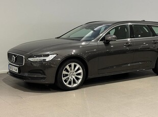 Volvo V90B4 Bensin Momentum Advanced Edition 2022, Kombi