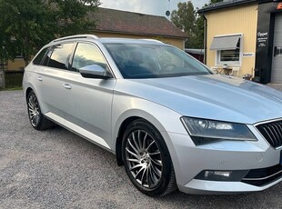 Skoda SuperbKombi 2.0 TDI 4x4 DSG Drag Värmare 2017, Kombi