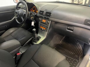 Toyota Avensis Kombi 2.0 D-4 VVT-i Euro 4