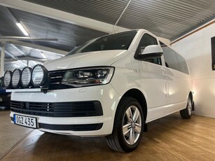 Volkswagen Caravelle T32 2.0TDI BMT 9SITS/1ÅRGARANTI/VÄRMARE