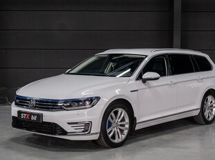 Volkswagen Passat GTE ACTIVE INFO/ACC/B.KAM/DRAG/CARPLAY/++