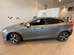 Volvo V40 D2 120 hk AUT Momentum, R-Design DRAG Värmare