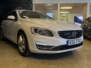 Volvo V60 D5 Plug-in Hybrid AWD Geartronic Momentum, Drag