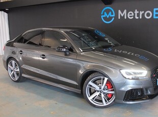 Audi RS3A3 RS 3 Sedan 2.5 TFSI quattro S Tronic Comfort Euro 6 2019, Halvkombi