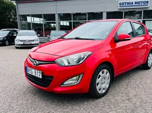 Hyundai i205-dörrar 1.4 Automat Fullservad 2 bruka 2013, Halvkombi