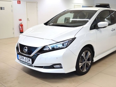 Nissan Leaf40 kWh N-Connecta 1Brukare V-Hjul Navi 2022, Halvkombi