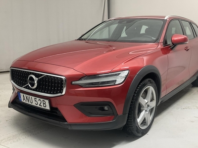 Volvo V60 D4 Cross Country AWD (190hk)