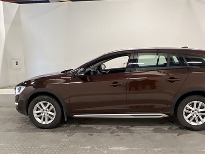 Volvo V60Cross Country D4 AWD Momentum VOC DVärm Drag 2018, Kombi