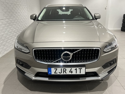 Volvo V90 Cross Country