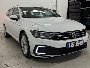 Volkswagen Passat Sportscombi GTE / Navigation / Facelift