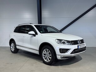 Volkswagen Touareg 3.0 V6 TDI 4Motion R-Line | Panorama| Navi