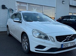 Volvo V60D4 AWD R-Design Värmare Läder 2013, Kombi