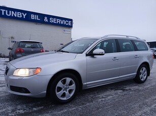 Volvo V70 2.4 D5 Summum/Auto/Nykam/Drag/Nybesik/Värm/Servad