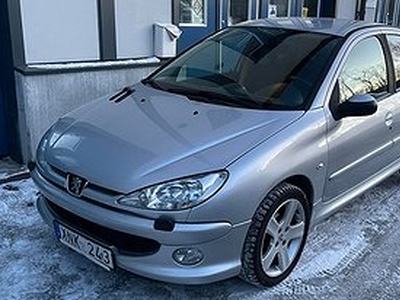 Peugeot 206 5-dörrar 1.4 XS - Säljes nybesiktigad