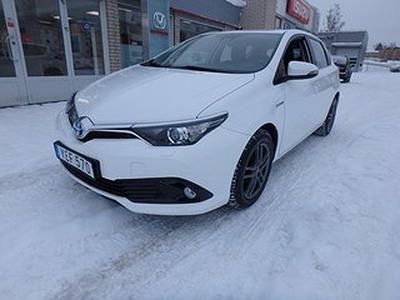 Toyota Auris Hybrid e-CVT 136Hk Fin