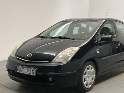 Toyota Prius1.5 Hybrid 2008, Halvkombi