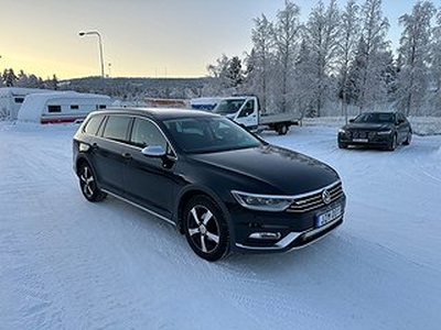 Volkswagen Passat Alltrack 2.0 TDI 4Motion Euro 6 D-värm / Kamera