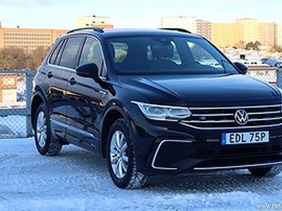 Volkswagen Tiguan 2.0 TDI 4M 200hk R-Line Värmare Navi Drag