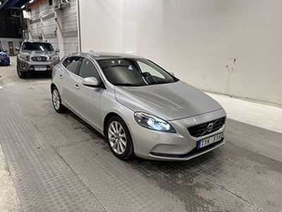 Volvo V40 D2 115hk Summum Skinn Kamera Drag VOC Välservad