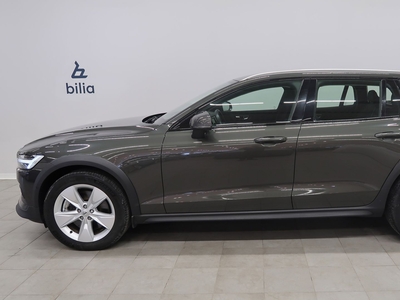 Volvo V60 Cross Country B4 AWD