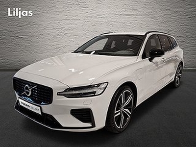 Volvo V60 Recharge T8 AWD R-Design//Kamera//Förarstöd//Drag