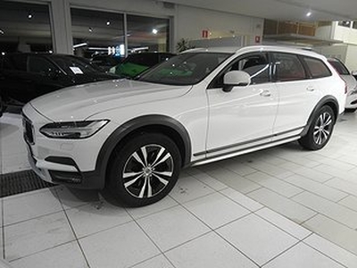 Volvo V90 Cross Country D4 AWD Momentum Adv SE II Drag/Navi