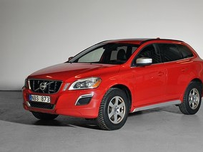 Volvo XC60 D4 AWD R-Design|Taklucka|Läder|Kamera|Drag