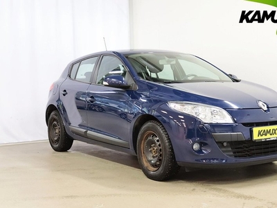 Renault MeganeMégane 1.6 RÄNTA Bose Värmare Lågmil Få ägare 2012, Halvkombi